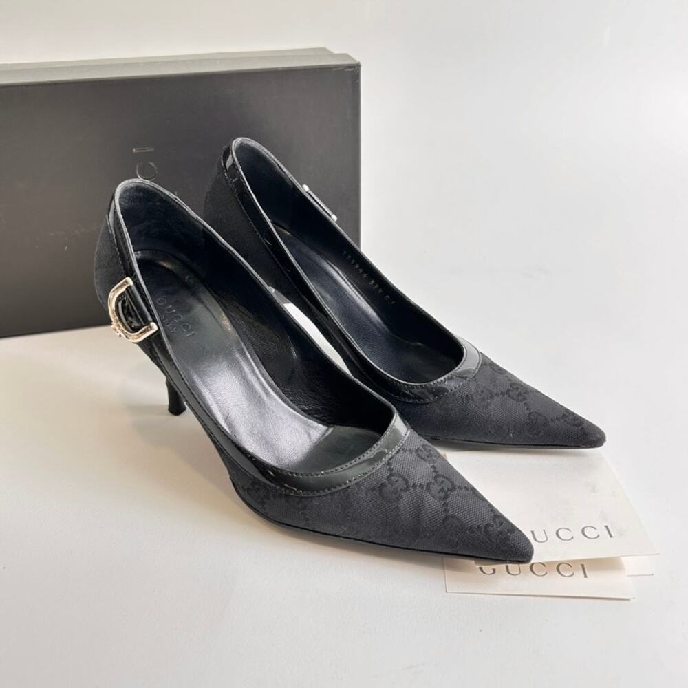 Vintage Gucci by Tom Ford Size 37.5 GG Logo Canvas Pointed Toe Heels/Pumps